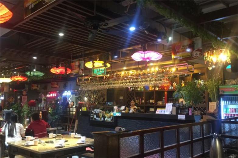 渝城小雨重庆火锅